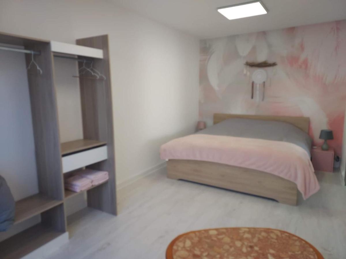 Ferienwohnung La Sweet du Globe Maubeuge Exterior foto